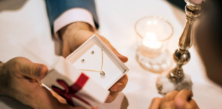 Where Romance Shines: A Sparkle to Keep